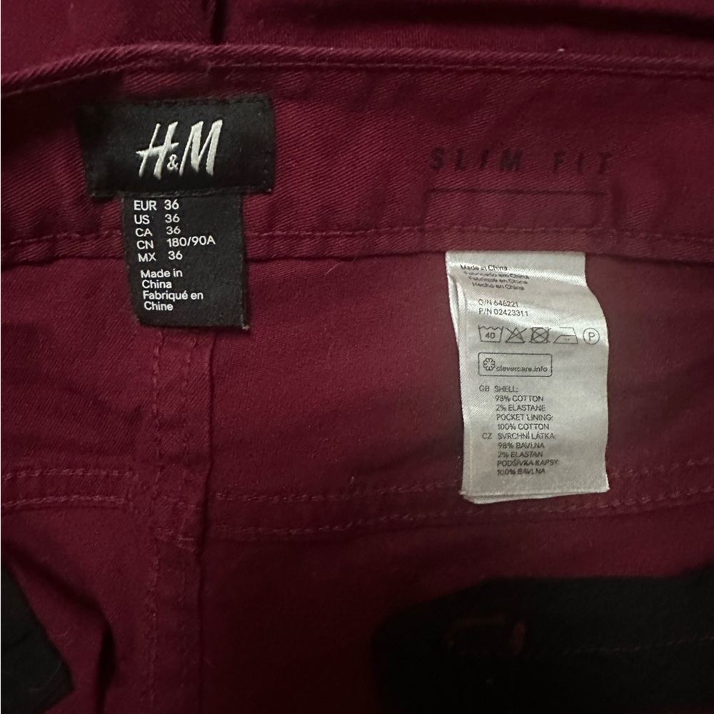 H&M Burgundy Red Bermuda Shorts Waist Size 36
Stretch, comfortable - Picture 3 of 3